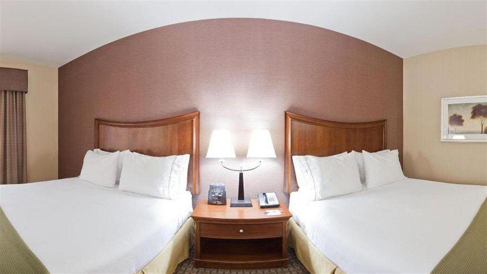 Holiday Inn Express Hotel & Suites Willows By Ihg Exteriör bild