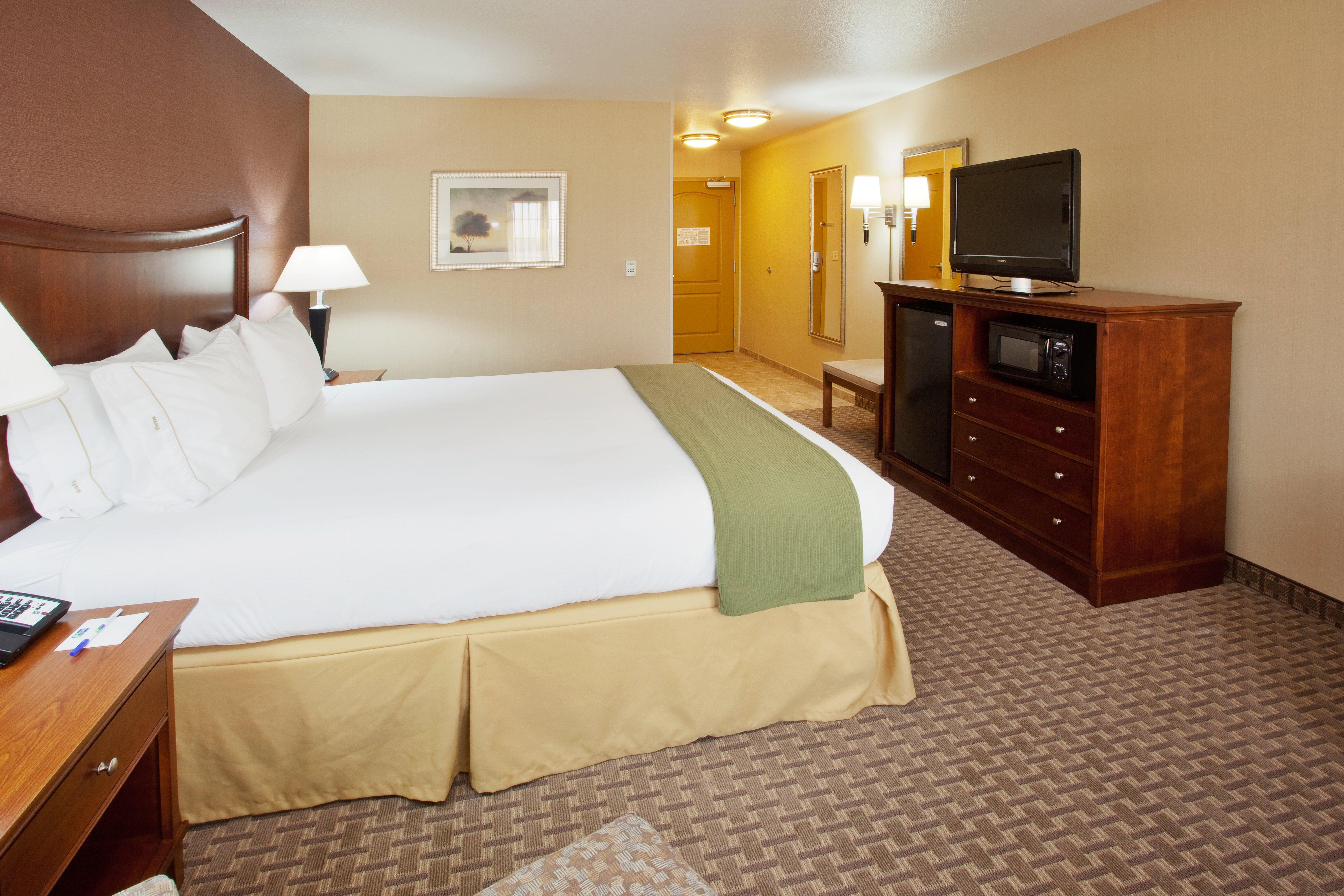 Holiday Inn Express Hotel & Suites Willows By Ihg Rum bild