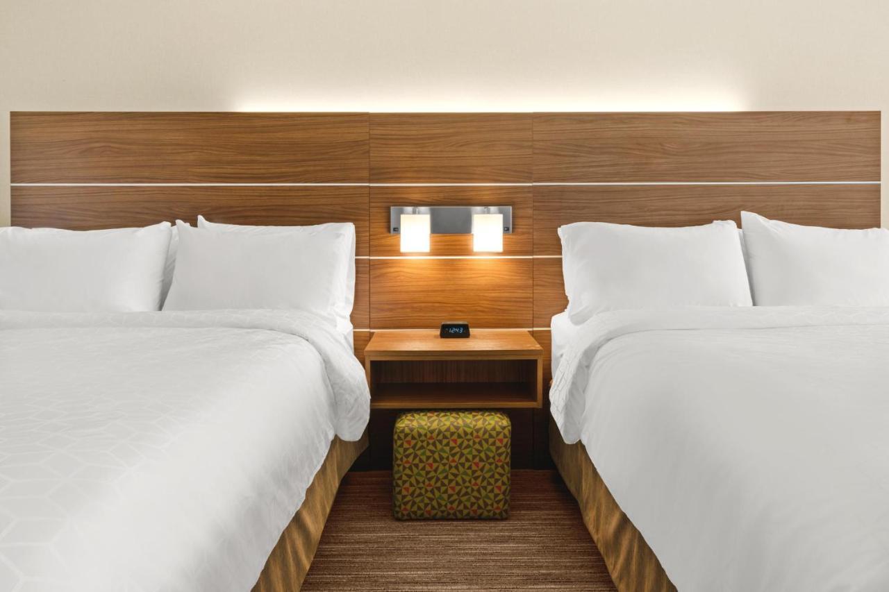 Holiday Inn Express Hotel & Suites Willows By Ihg Exteriör bild